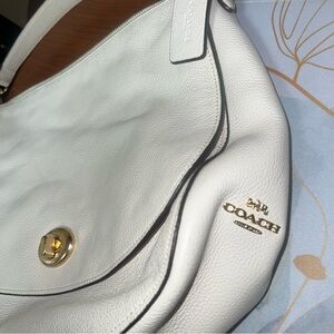 Coach White Leather Shoulder Bag with Gold Accents